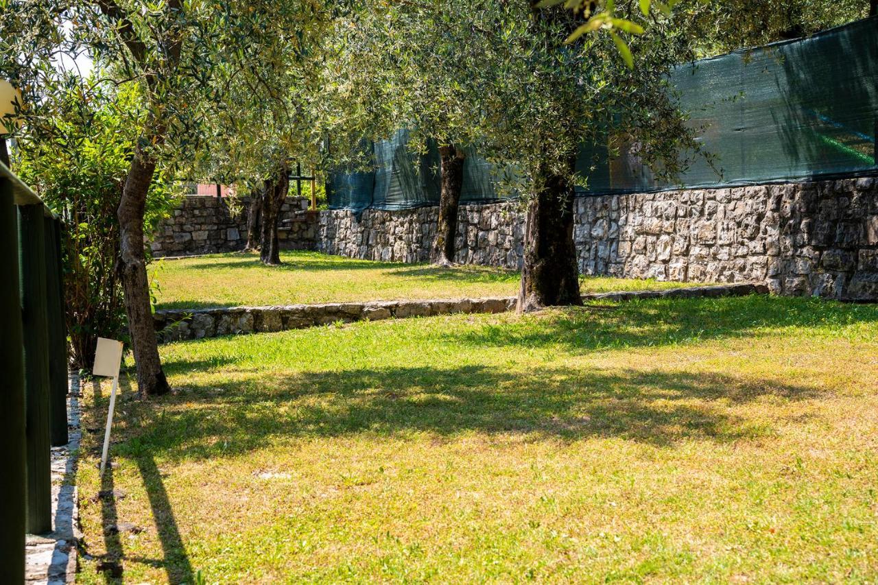 Camping Park Garda Limone sul Garda Exterior foto